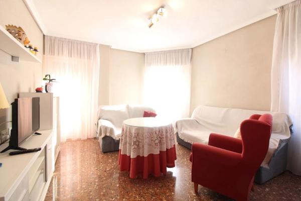 Apartment for sale in Calle Milagros Maestre Esteve, Elda thumbnail 1