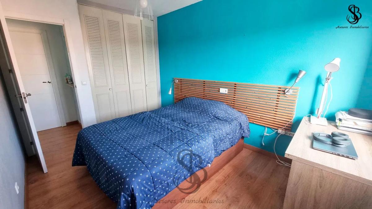 Venta de piso en Calle Ibi, San Vicente del Raspeig
photo 1