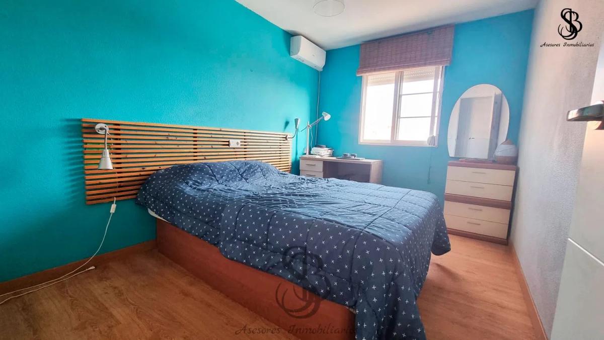 Venta de piso en Calle Ibi, San Vicente del Raspeig
photo 2
