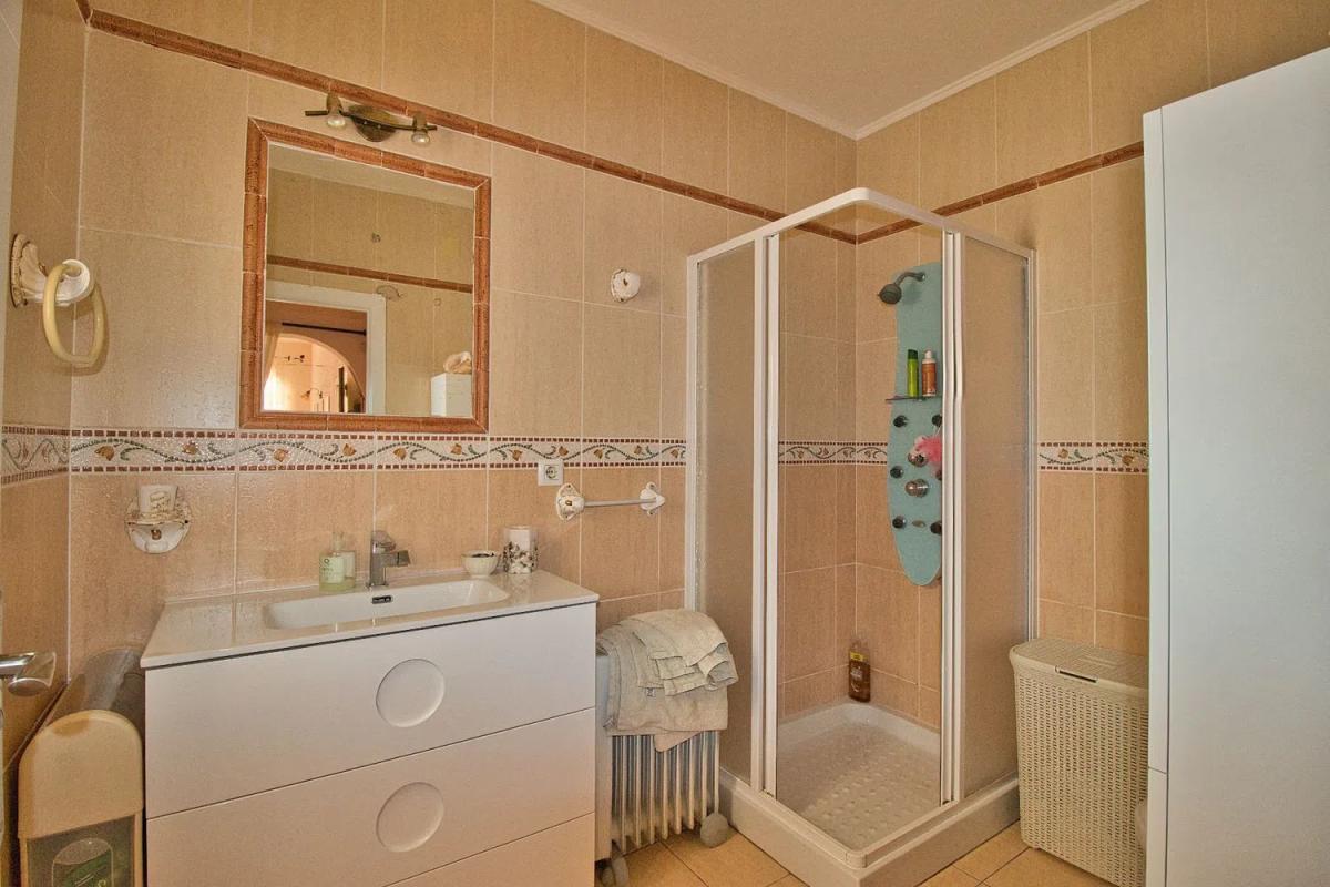 Properties for sale and rent in Spain photo 1