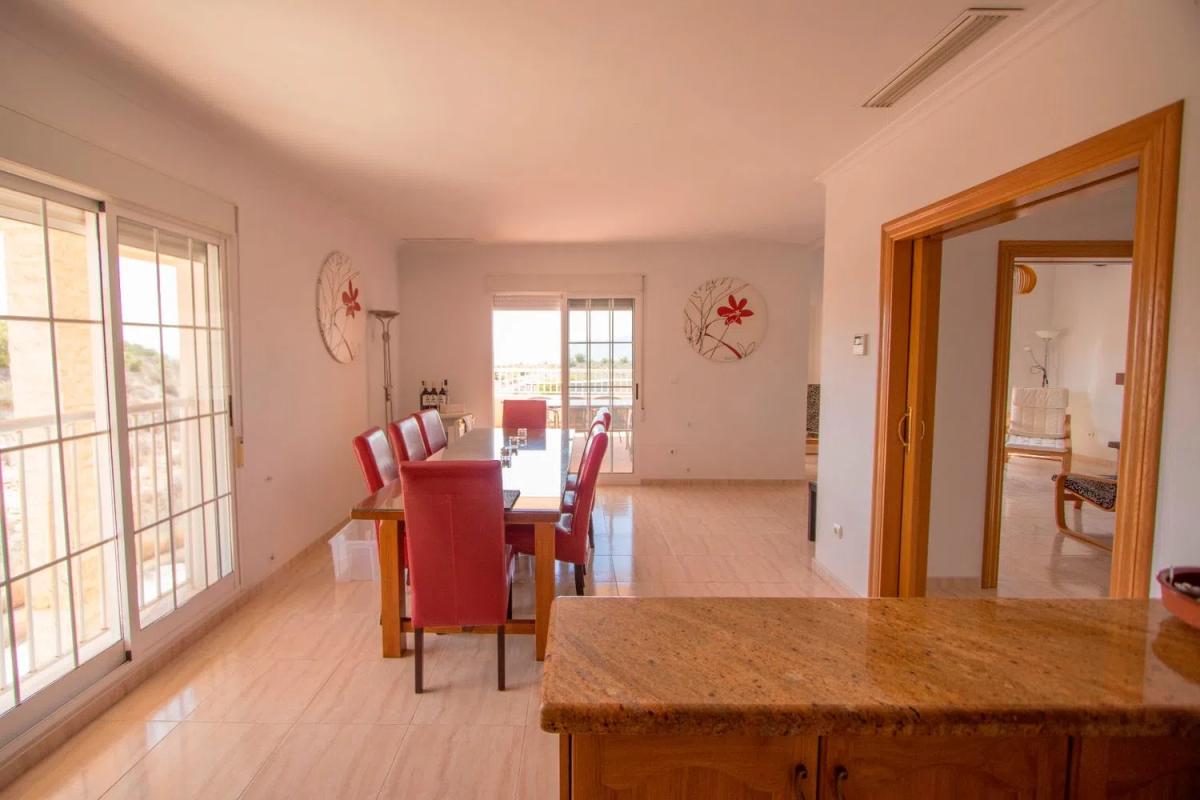 Properties for sale and rent in Spain photo 2