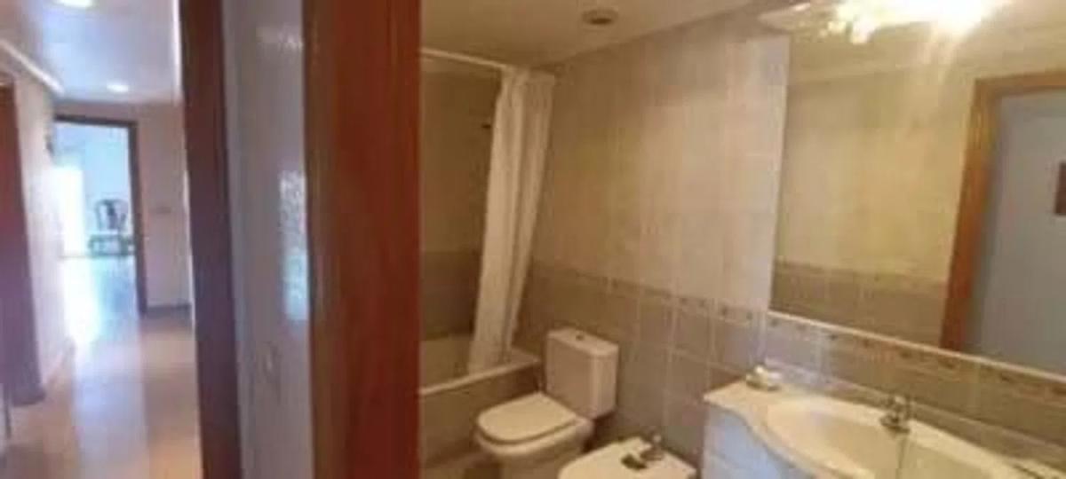 Sale of apartment in Calle Virgen del Pilar, Almoradí
photo 5