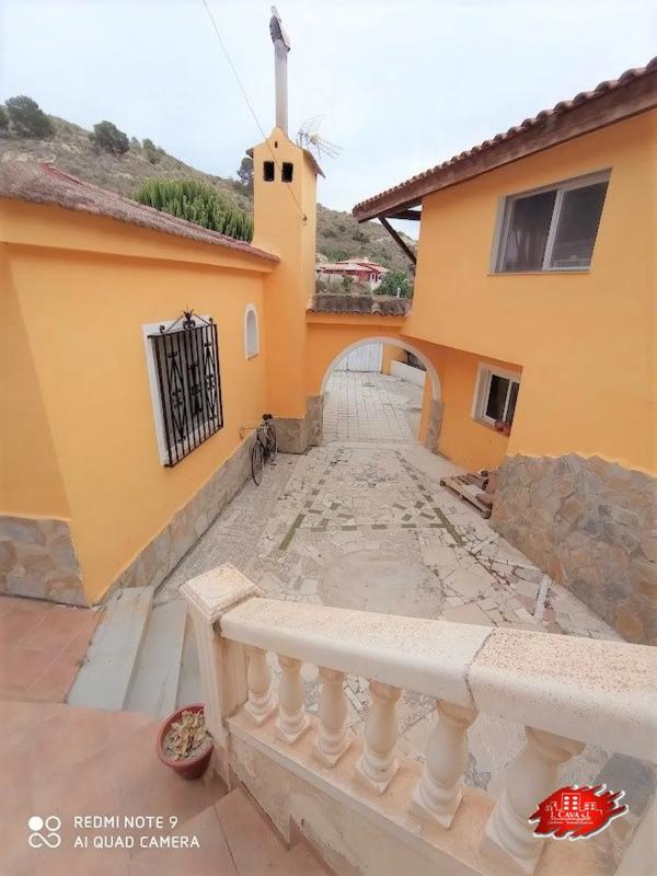 Propiedades en venta y alquiler en España photo 4