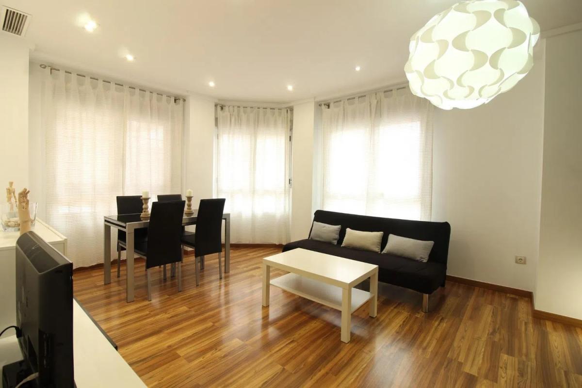 Sale of apartment in Plaza Castelar - Mercado Central, Elda
photo 1
