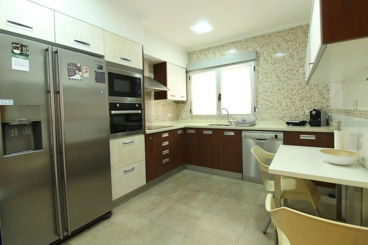 Sale of apartment in Plaza Castelar - Mercado Central, Elda
photo 4