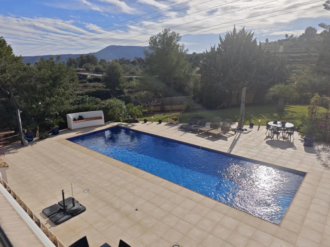 Properties for sale and rent in Spain photo 4