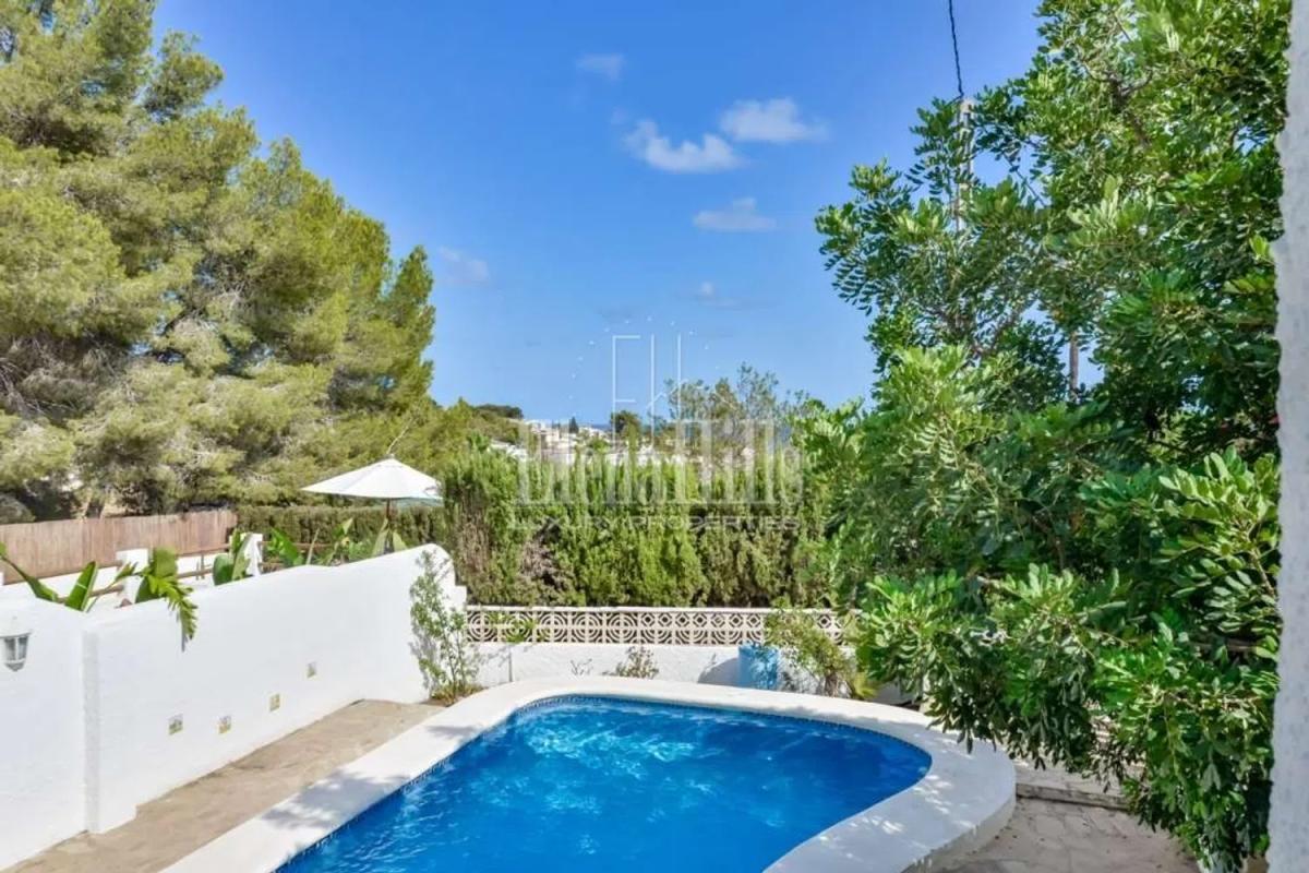 Properties for sale and rent in Spain photo 1