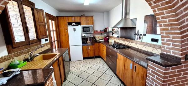 Penthouse for sale in  Avenida Beniardá, Benidorm photo 2