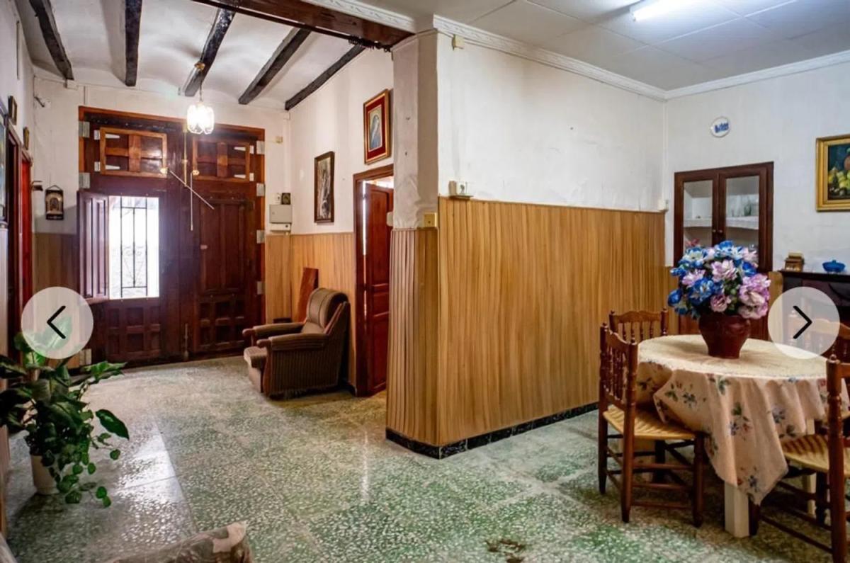 Properties for sale and rent in Spain photo 2
