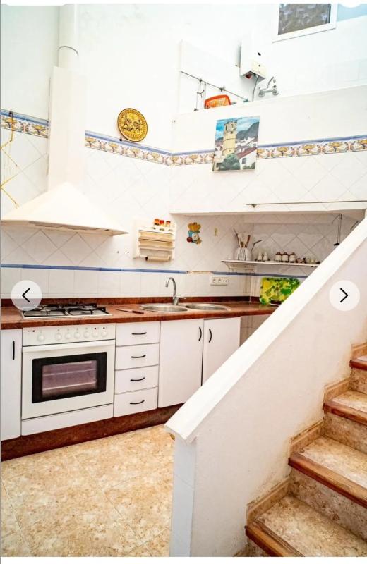 Properties for sale and rent in Spain photo 3