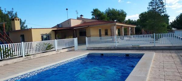 Chalet independiente en venta en , Crevillente photo 2