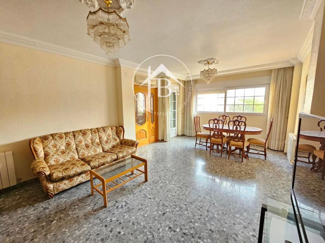 Sale of independent chalet in Centro, Mutxamel
photo 2