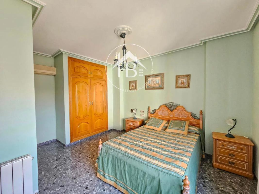 Sale of independent chalet in Centro, Mutxamel
photo 4