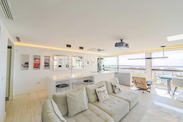 Piso en venta en  Avenida del Doctor Gadea, 1, Alicante / Alacant photo 1