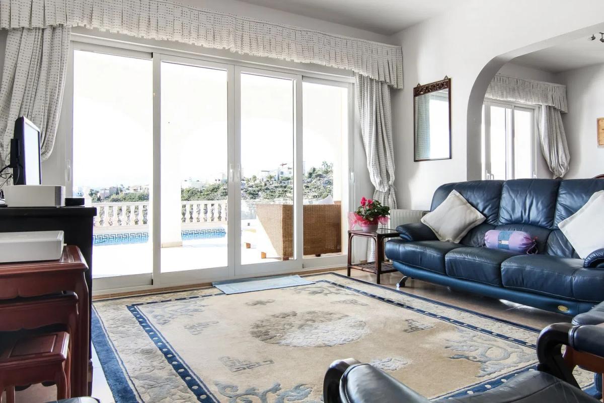 Properties for sale and rent in Spain photo 2