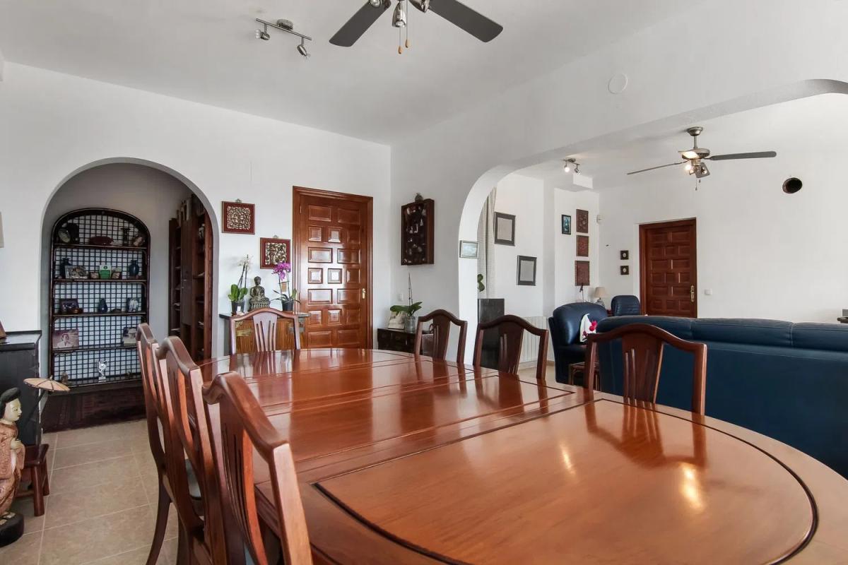 Properties for sale and rent in Spain photo 5