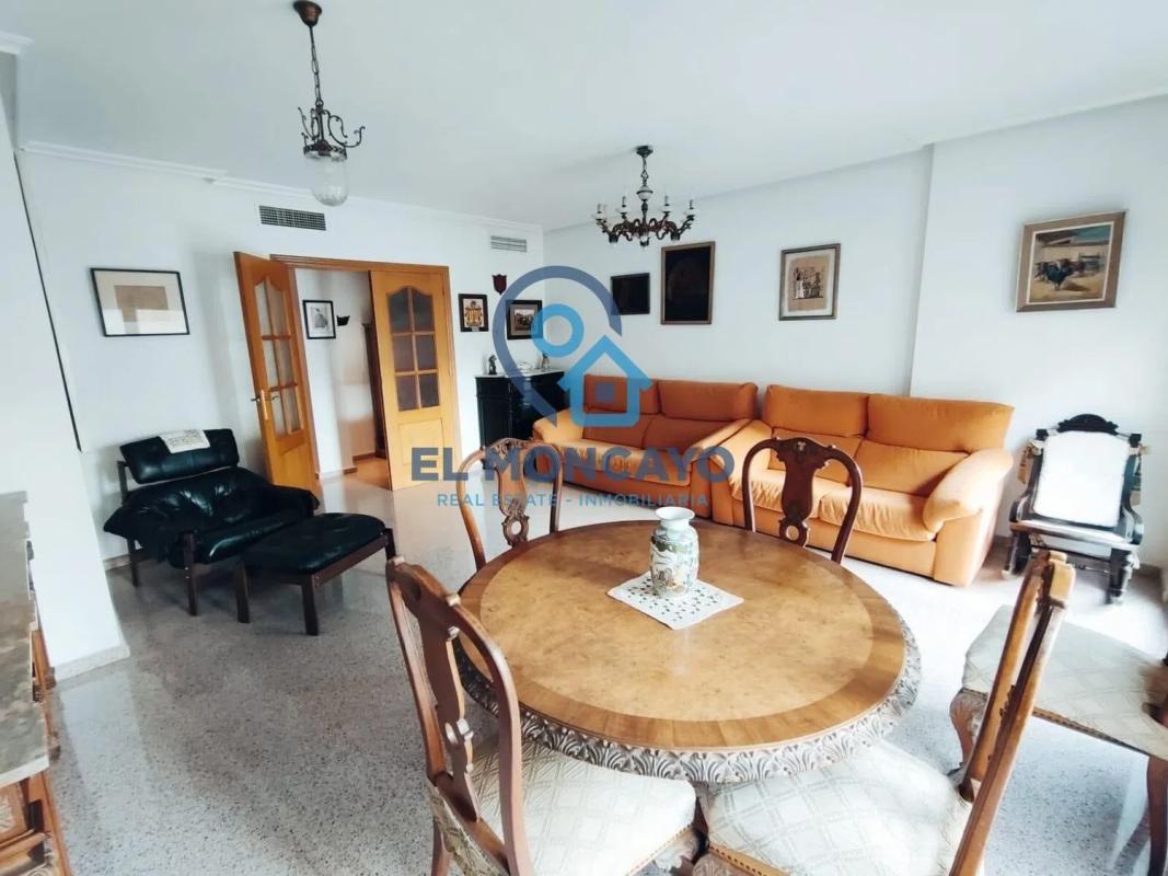 Sale of apartment in Calle Virgen del Pilar, Almoradí
 photo 4