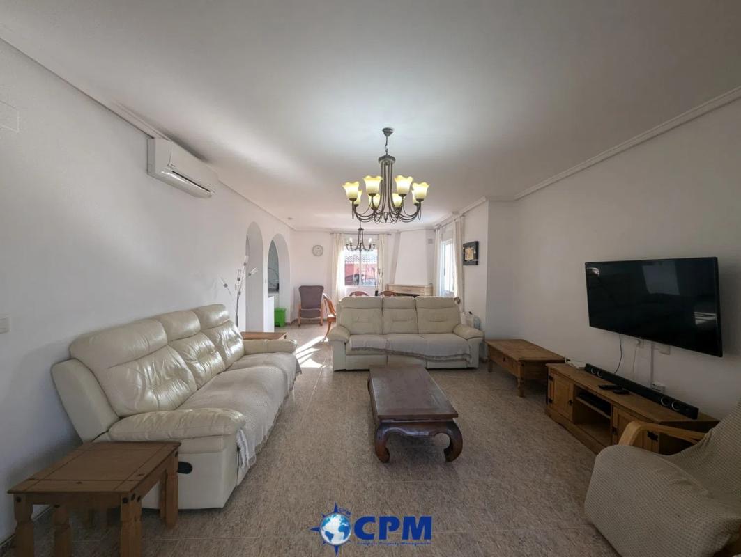 Недвижимость на продажу и в аренду в Испании photo 1