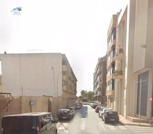 Piso en venta en Calle de l'Almirall Roger de Lluria, El Campello thumbnail 1