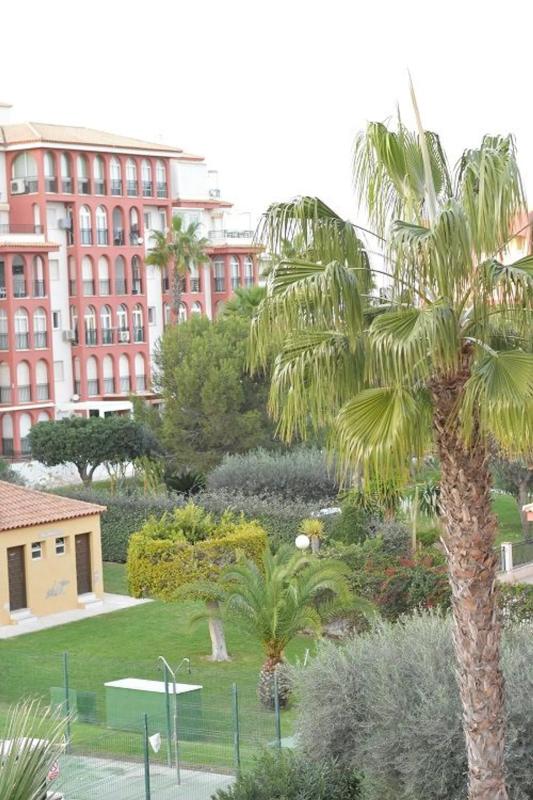 Sale of apartment in Ronda José Samper García, 3, Torrevieja
photo 2