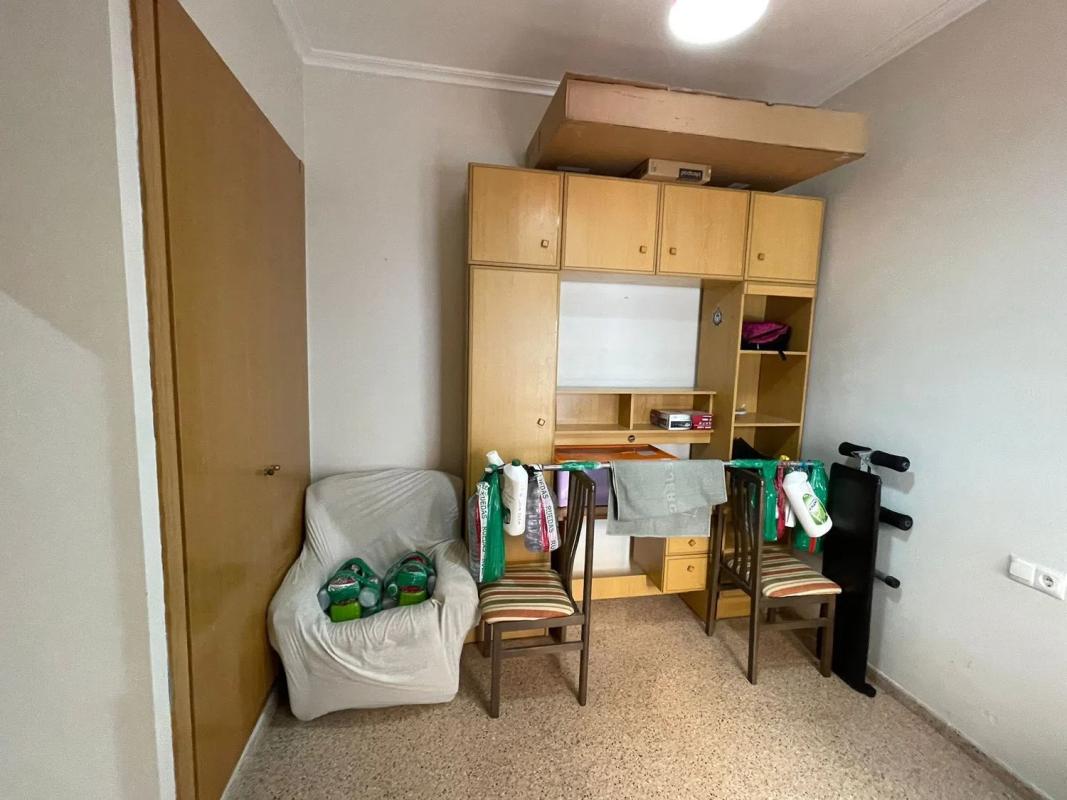 Продажа квартиры на Calle Cardenal Cisneros, 43, Вильена
photo 1