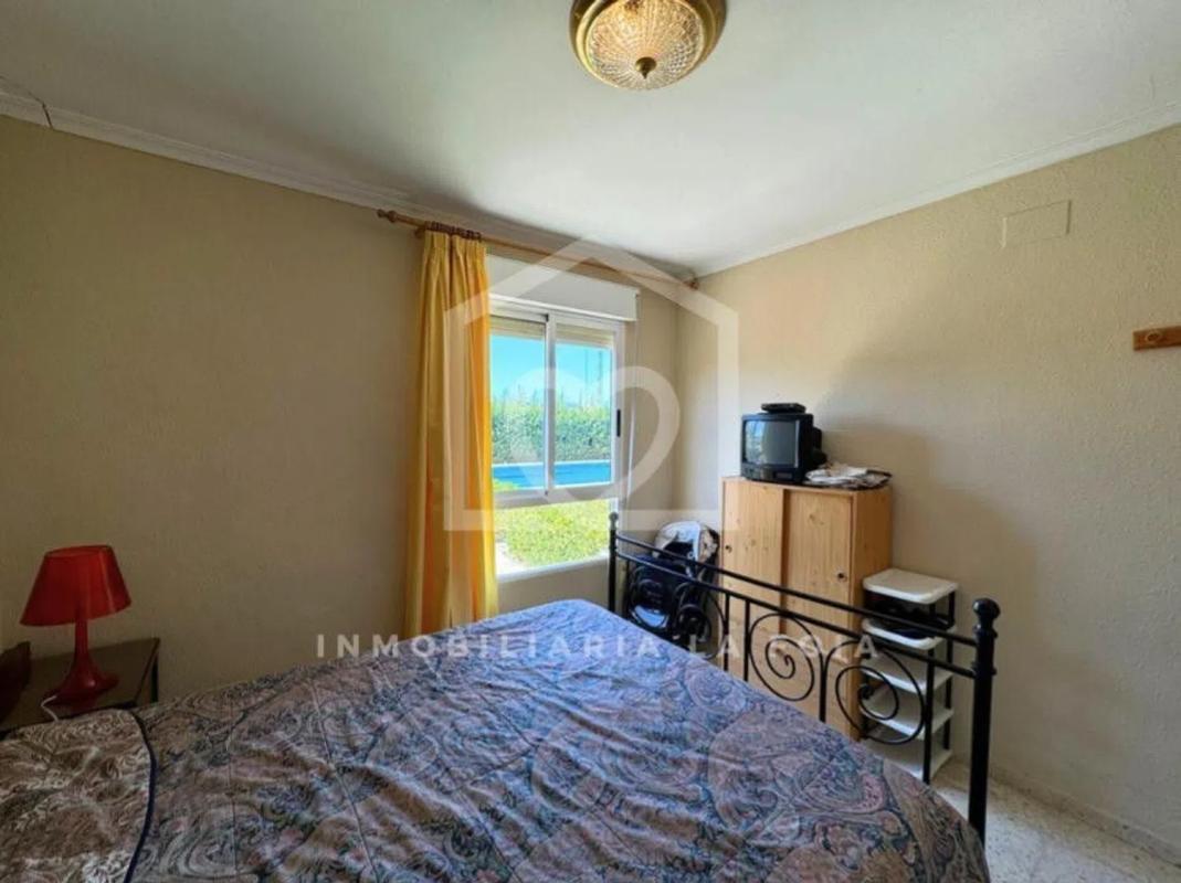 Продажа отдельного шале в , Иби photo 3