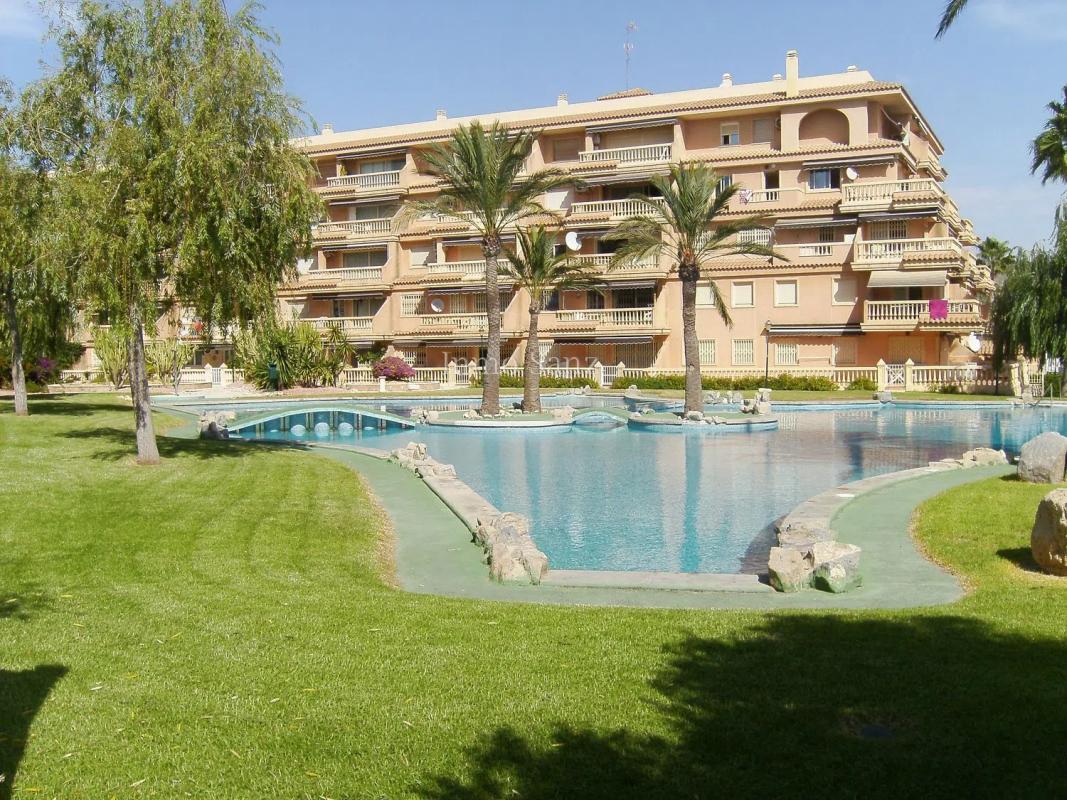 Sale of apartment in Calle dels Algepsers, El Campello
photo 4