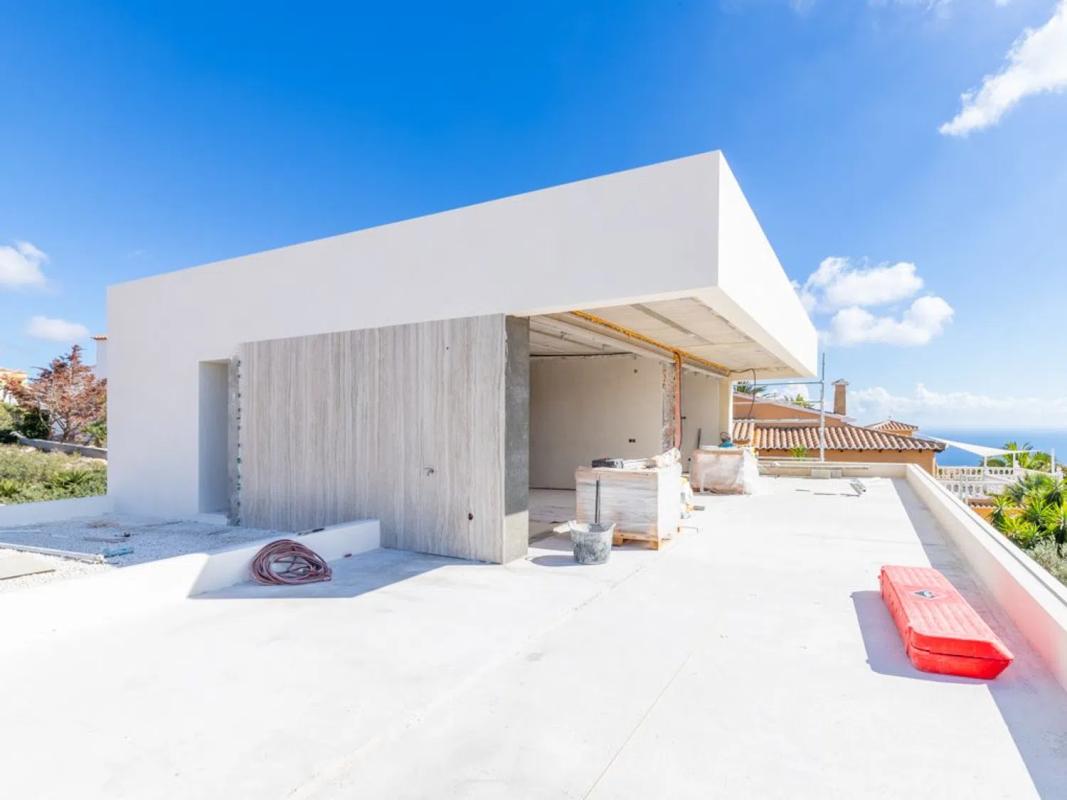 Properties for sale and rent in Spain photo 5