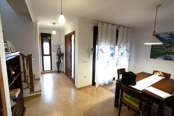 Chalet adosado en avenida de Petrer photo 2