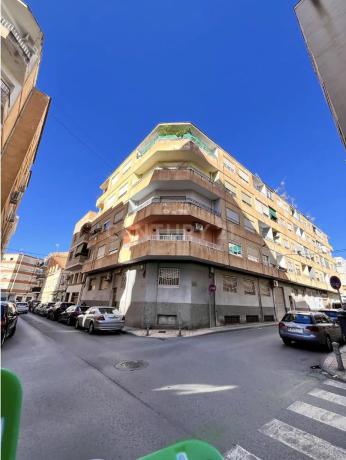 Apartment for sale in  Calle Hermanos Pinzón, Elda photo 4