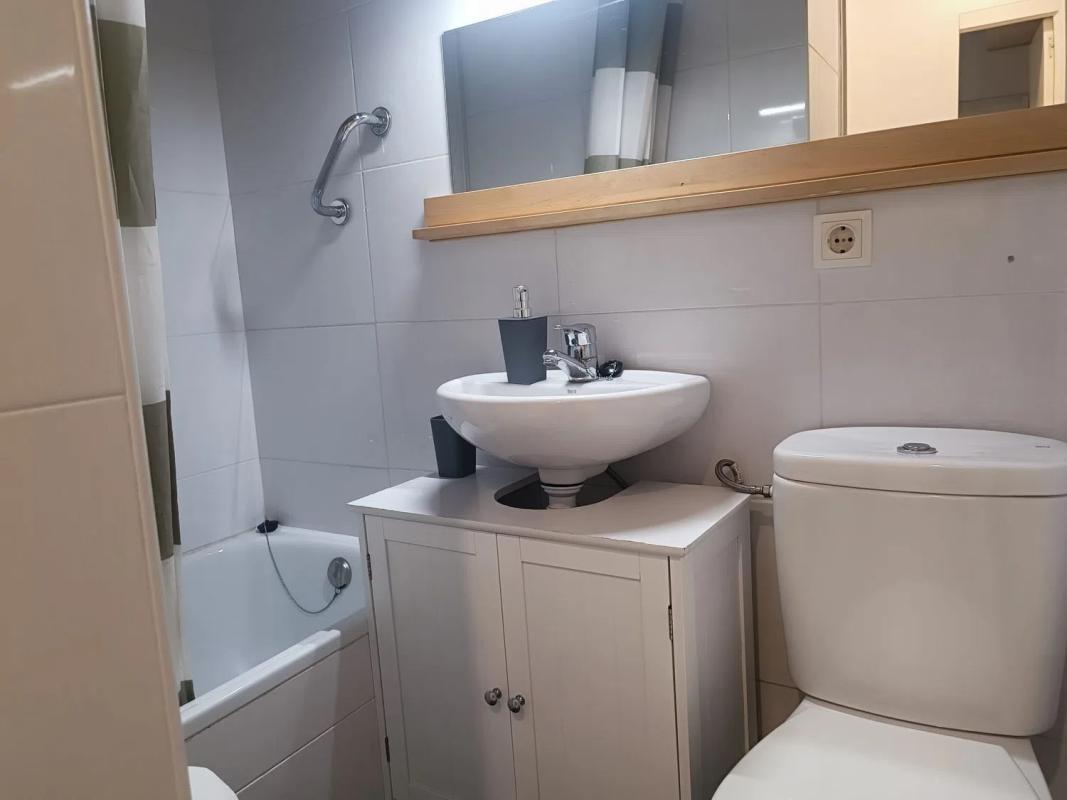 Sale of studio in Calle Invierno, Benidorm photo 3