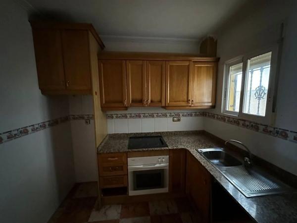Chalet independiente en venta en  Calle chile, 1, Orihuela photo 1