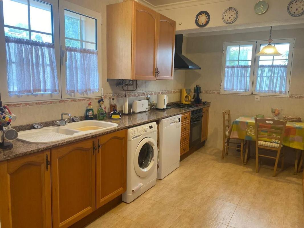 Properties for sale and rent in Spain photo 4