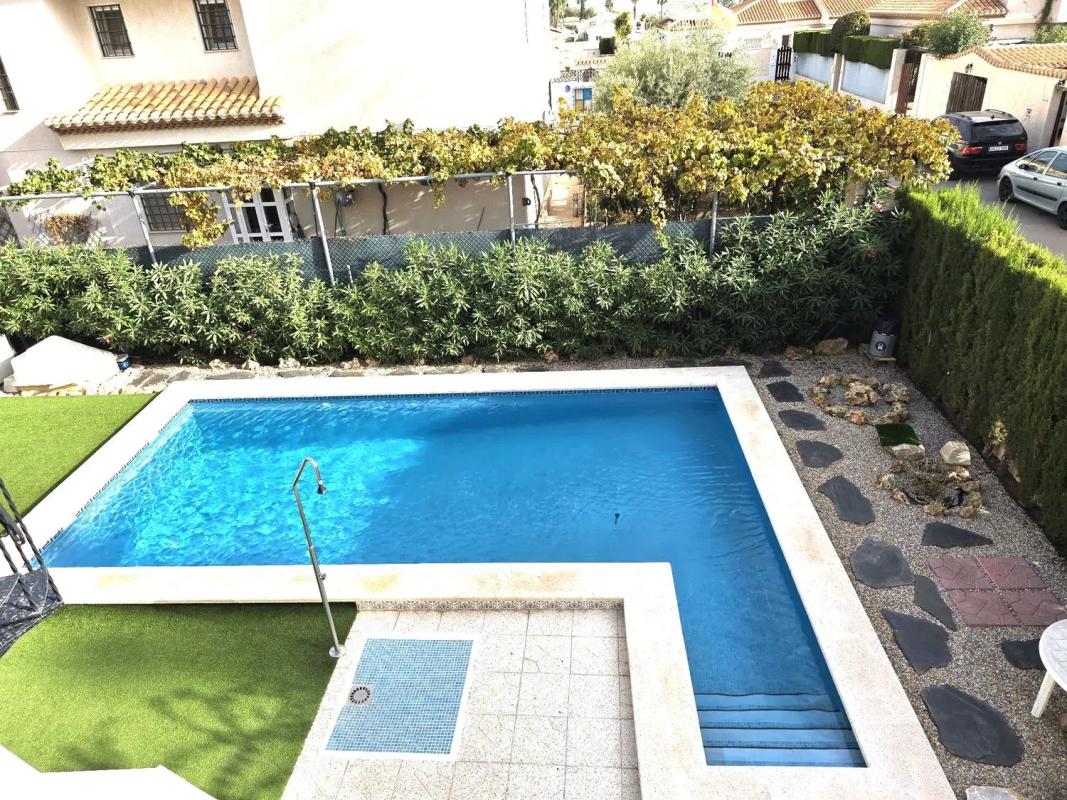 Properties for sale and rent in Spain photo 5