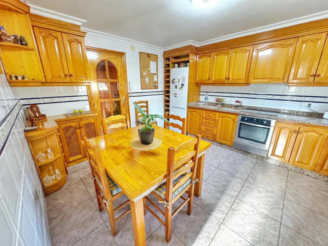 Недвижимость на продажу и в аренду в Испании photo 5