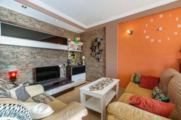 Piso en venta en Barrio Los Europeos, Torrevieja photo 1