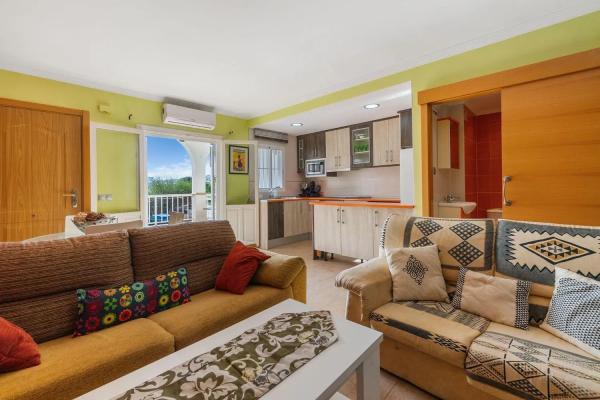 Piso en venta en Barrio Los Europeos, Torrevieja thumbnail 2