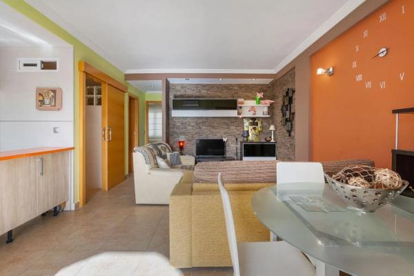 Piso en venta en Barrio Los Europeos, Torrevieja thumbnail 3