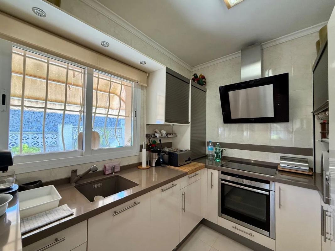 Properties for sale and rent in Spain photo 2