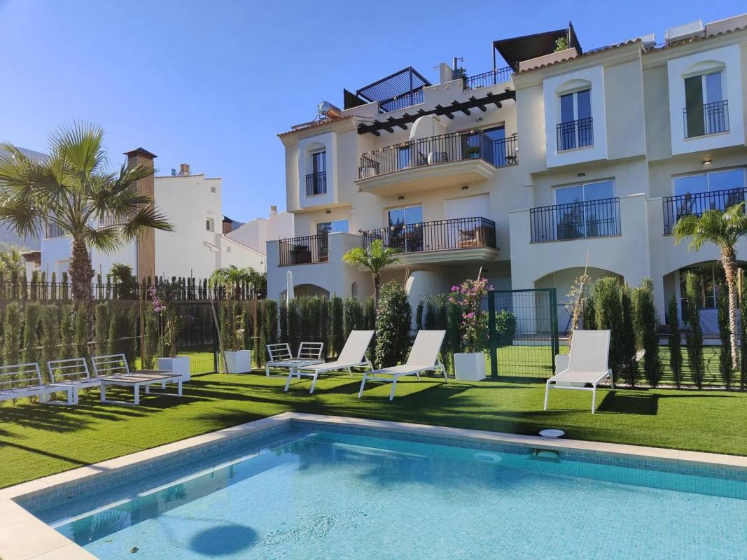 Sale of apartment in El Montgó, Denia
 photo 5