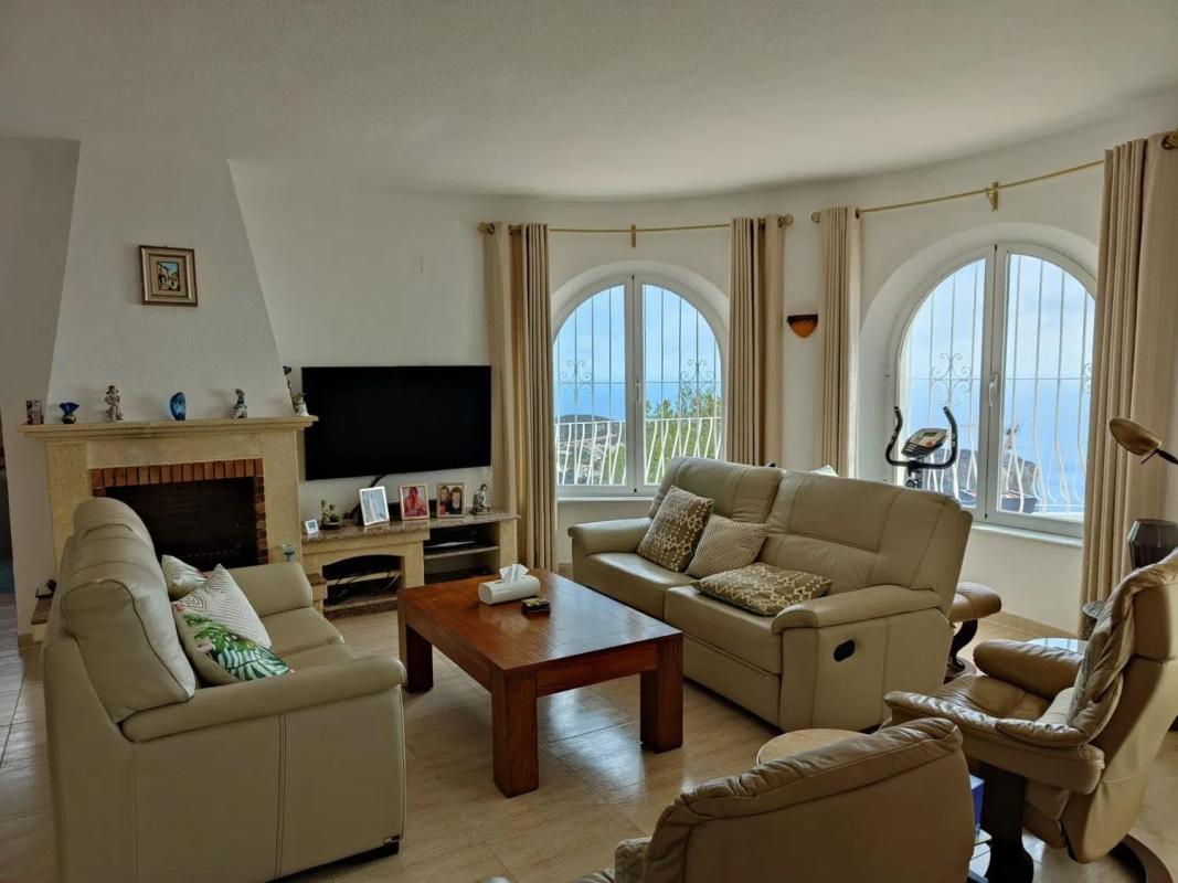 Недвижимость на продажу и в аренду в Испании photo 5