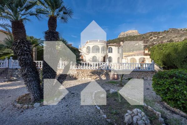 Wolnostojąca willa na sprzedaż w  Canuta, Calpe photo 3