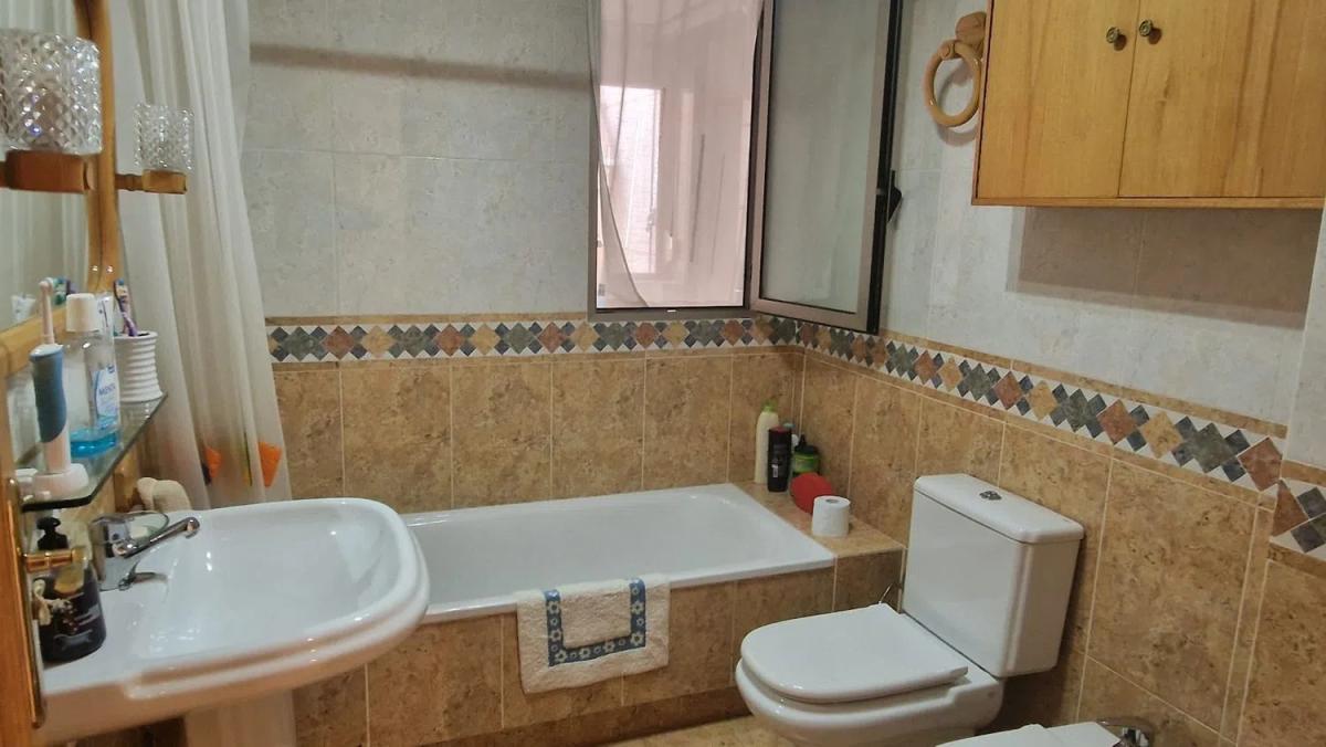 Venta de piso en Avenida del Carrer de la Mar, El Campello
photo 1