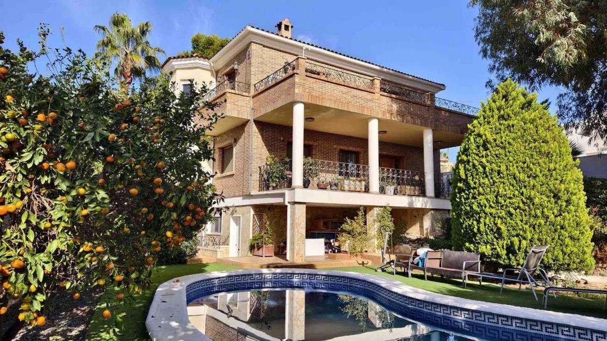 Propiedades en venta y alquiler en España photo 3
