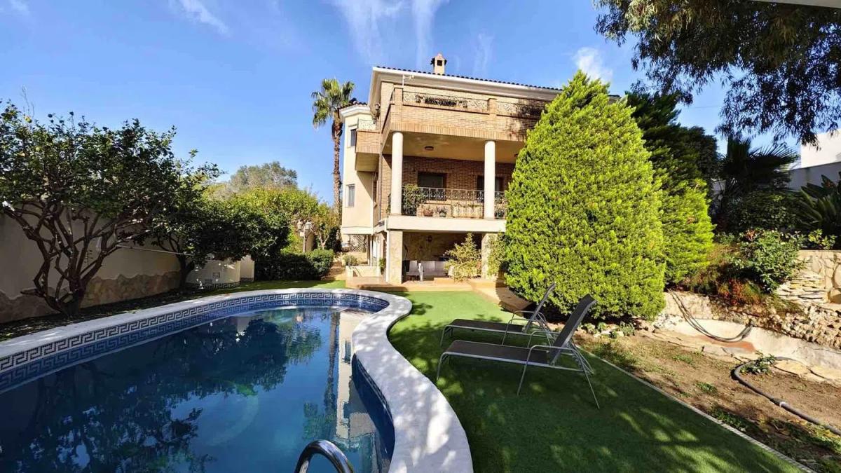 Propiedades en venta y alquiler en España photo 4