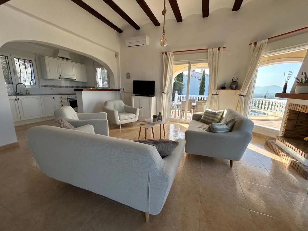Properties for sale and rent in Spain photo 3
