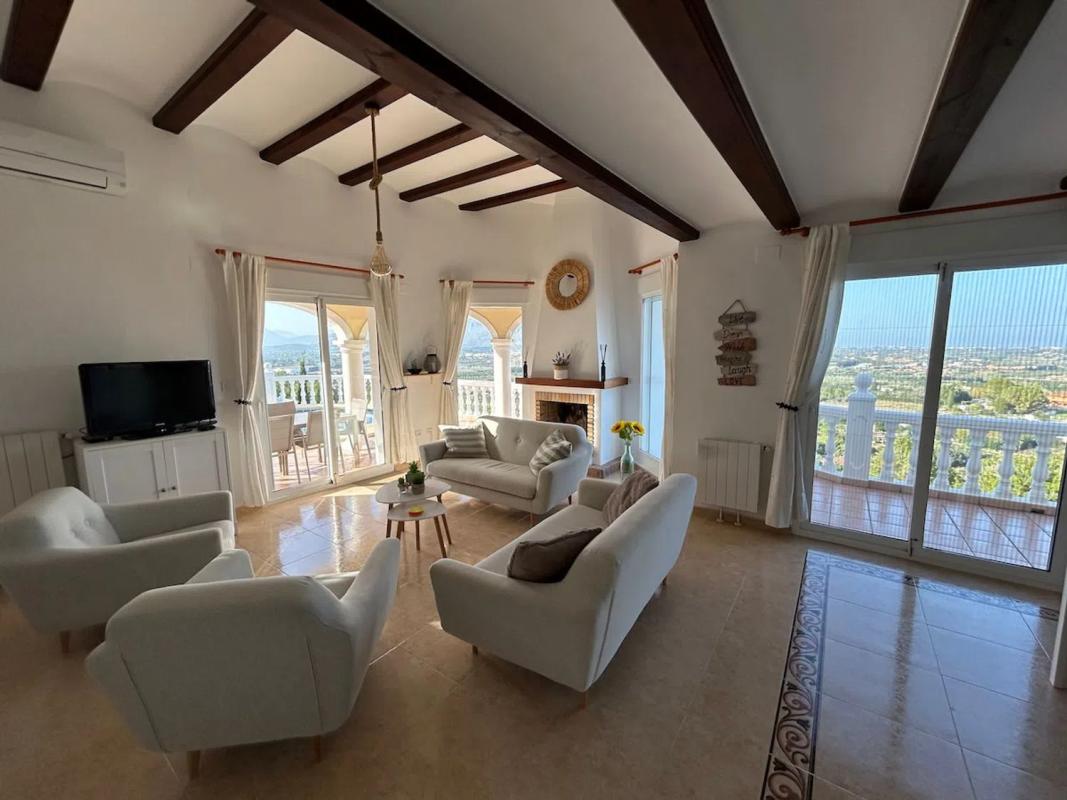Properties for sale and rent in Spain photo 5
