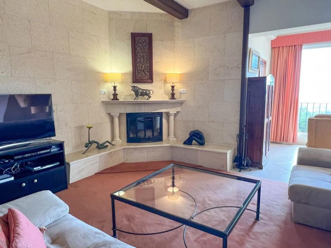Properties for sale and rent in Spain photo 5