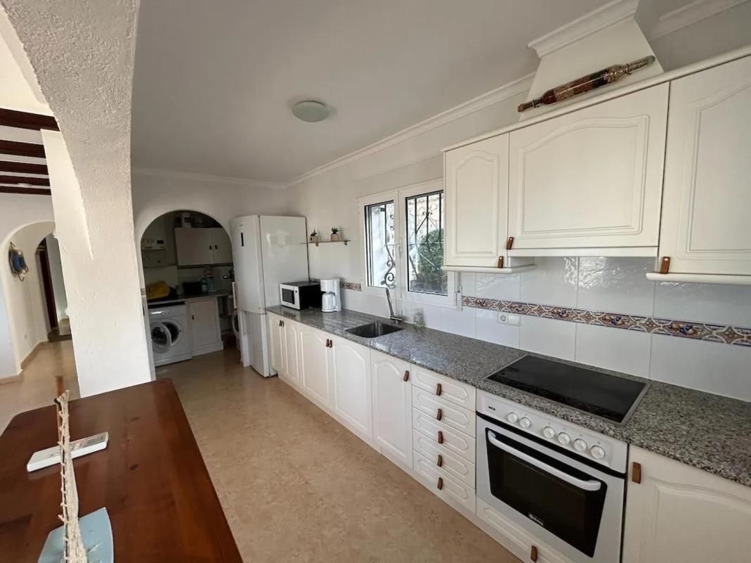 Properties for sale and rent in Spain photo 2