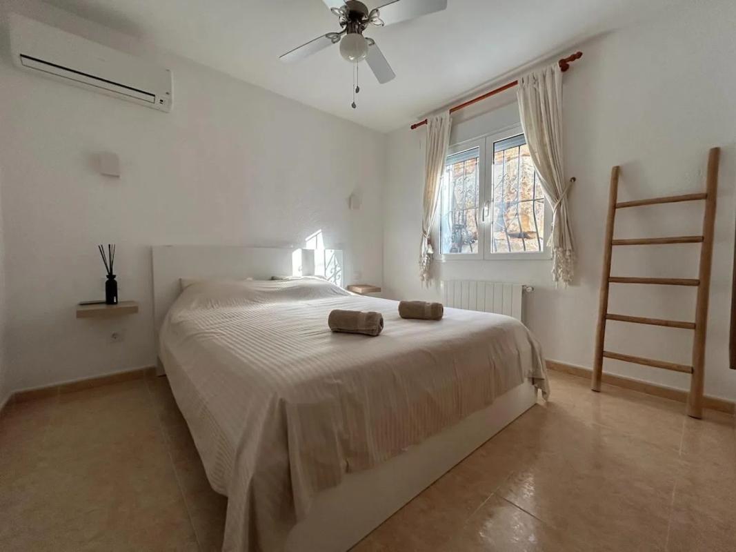 Properties for sale and rent in Spain photo 3